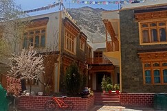 Himalayan regal house