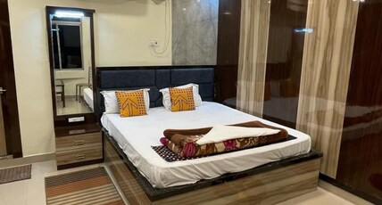 Hotel Shiv Surya Room Type - Deluxe(large)