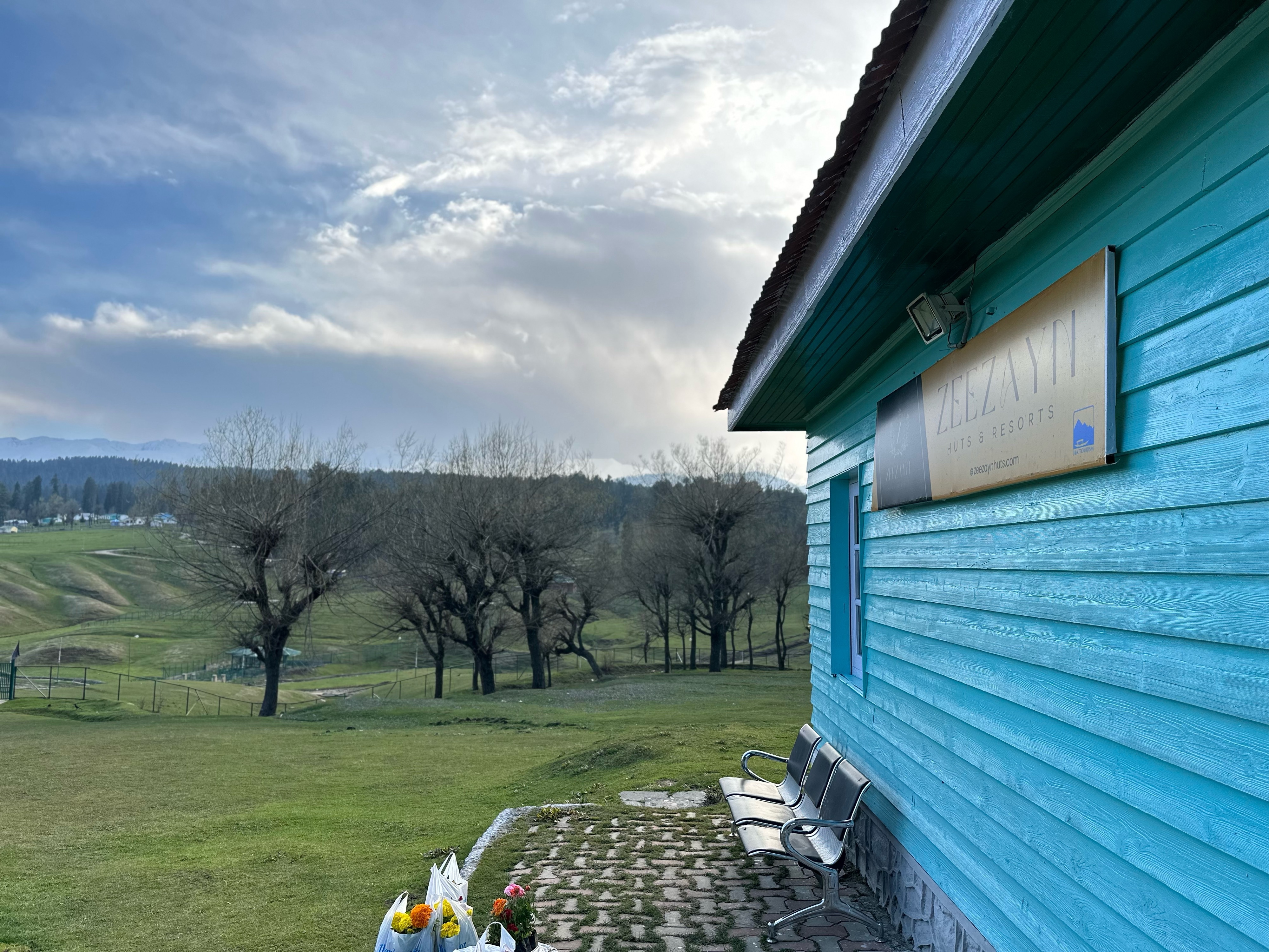 KASHMIR ZEE ZAYN HUTS AND RESORTS - Tap to explore photos