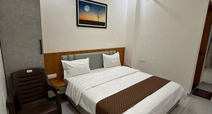 Hotelvandemataram Room Type - super delux room