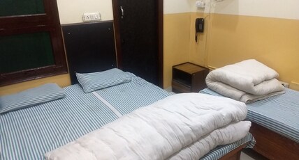 JAGRAJ GUEST HOUSE Room Type - Standard Triple Bed Room
