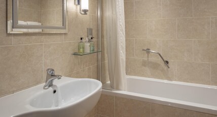 Best Western Plus Buxton Lee Wood Hotel Room Type - 1 Double Bed, Non-Smoking, Standard Room, Free High Speed Internet, Comfort, Annex Building Best Western Plus Buxton Lee Wood Hotel Room Type - 1 Double Bed, Non-Smoking, Standard Room, Free High Speed Internet, Comfort, Annex Building