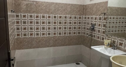 Lucky hotel and restuarant Room Type - BUDGET