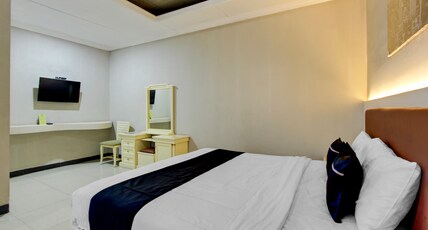 OYO 3934 Hotel Istana Room Type - Indonesia Standard Double OYO 3934 Hotel Istana Room Type - Indonesia Standard Double
