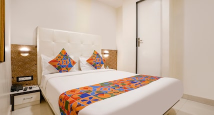 FabHotel Golden Star Room Type - Deluxe Room FabHotel Golden Star Room Type - Deluxe Room
