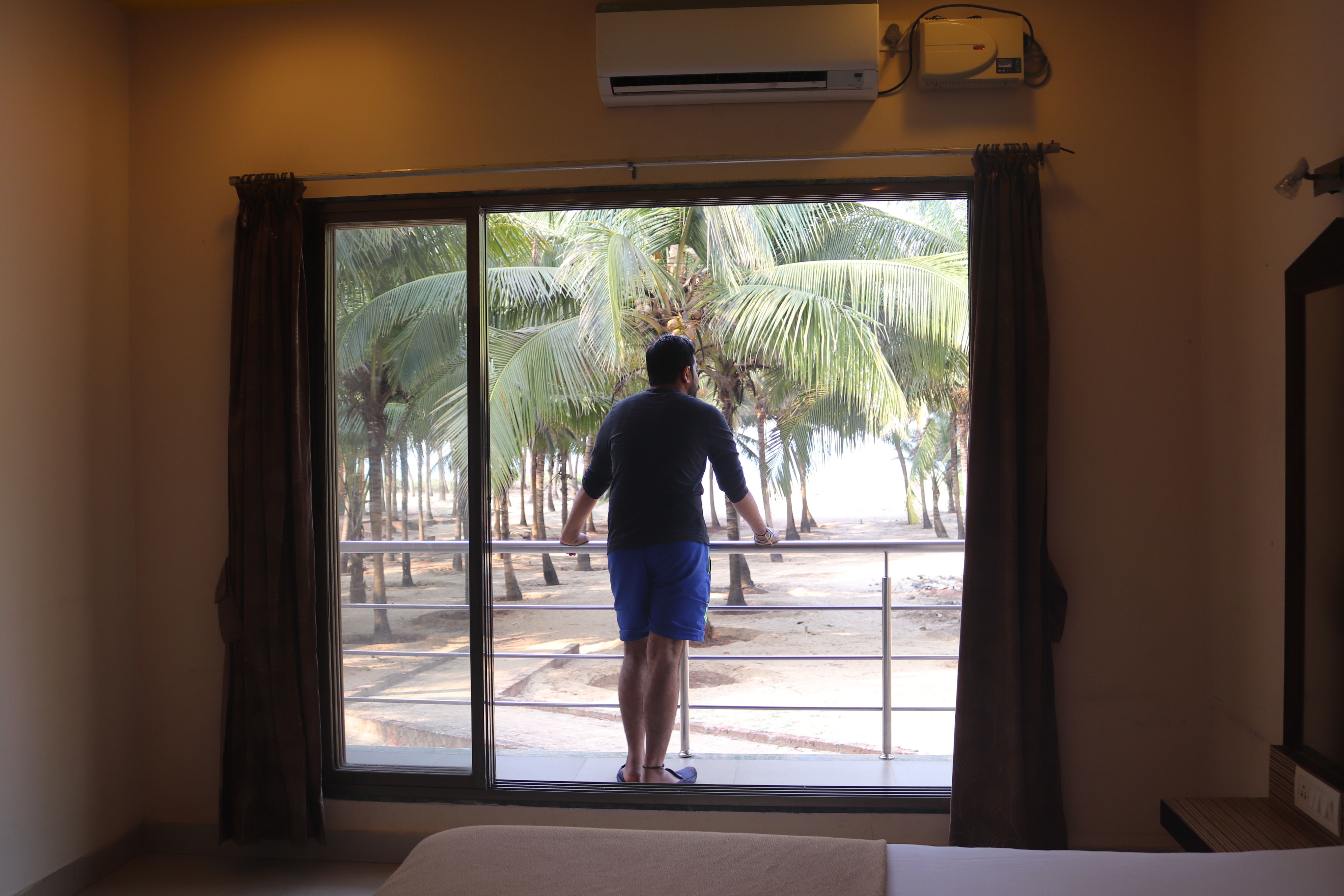 MARINE OASIS - Tap to explore photos