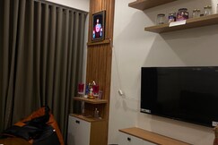 Cozy 1bhk Flat with Gym Near Beach  Kazhakootam