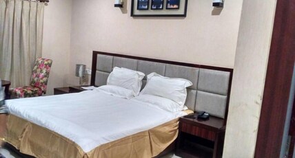 Hotel Grand Palace Room Type - PREMIER(Separate Bed)