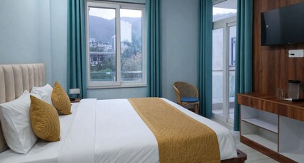 Hotel DS valley Room Type - Deluxe Balcony Room
