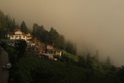 YAKHTHUNG HOMESTAY