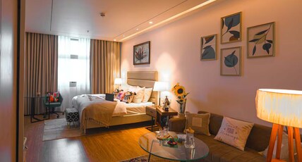 AIPL Joystreet Room Type - Rustic Luxurious Suit