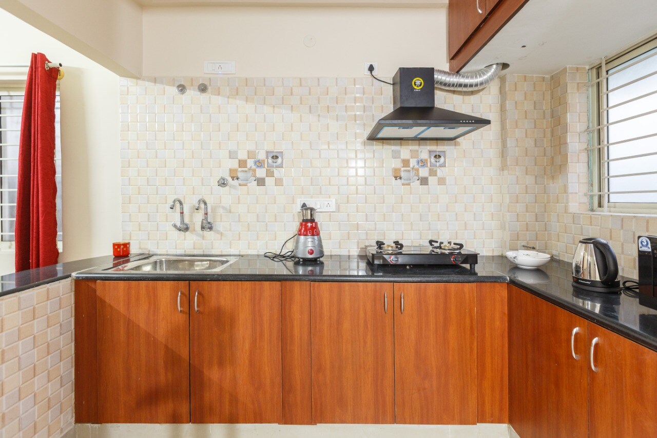 Misty Meridian Serviced Apartment - Tap to explore photos