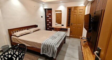Nayo Residence Near Padmanabhaswamy temple Room Type - Standard AC Room
