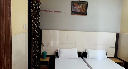Arya kunj Room Type - Classic Air Cooled Rooms