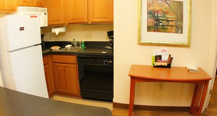 Staybridge Suites Houston - Willowbrook, an IHG hotel Room Type - 1 King Bed One Bedroom Suite