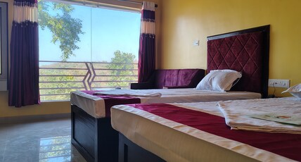 MURGUMA WILDFLOWER RESORT Room Type - Deluxe Double Bed Room