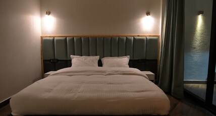 Moksham Stays Room Type - Room with private Balcony and Garden