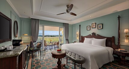 La Siesta Hoi An Resort And Spa Room Type - Club Wing Executive Suite Pool View