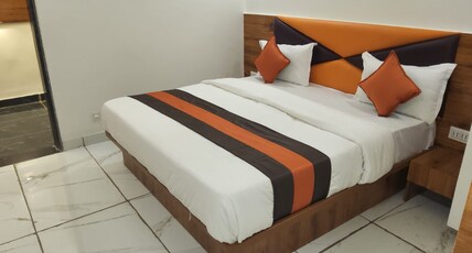 Hotel Suncity Modasa Room Type - Superior