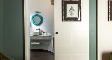 Hotel Number Nine Room Type - NINE SUITE Hotel Number Nine Room Type - NINE SUITE