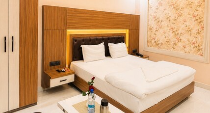 Aditya Hotel Room Type - Deluxe King Bed