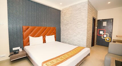Hotel J P Room Type - Double Deluxe Room