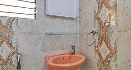 Hotel O Khushi Guest House Room Type - Deluxe