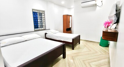 SEKAR INN Room Type - Triple Room