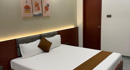 Kashi Inn Room Type - Semi Deluxe