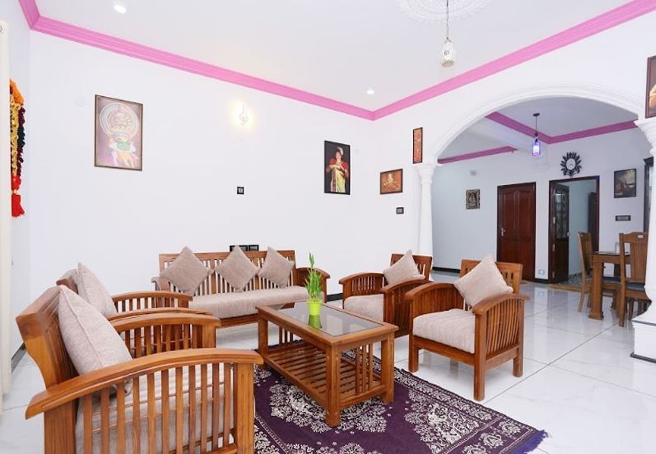 Bougainvilla Homestay - Tap to explore photos