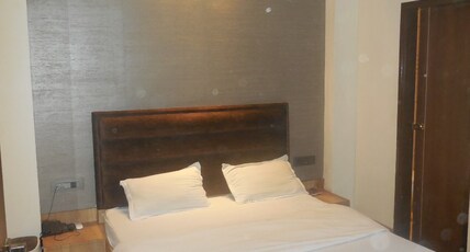V Star Hotel Room Type - Deluxe Room