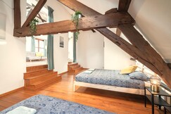 The Old Town Lodge in Antwerp | 3BBK | NS |