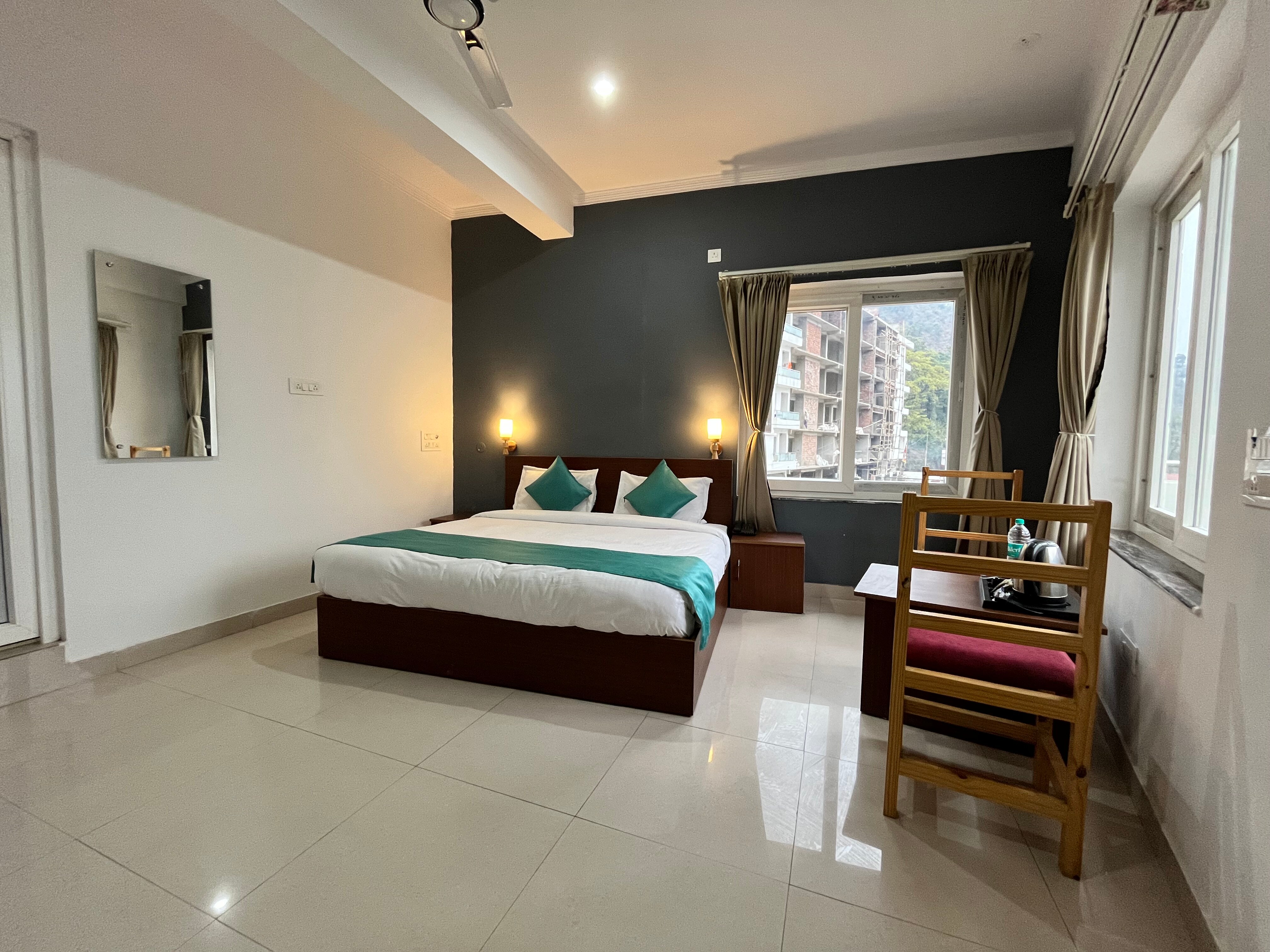 The Yachis - Tap to explore photos