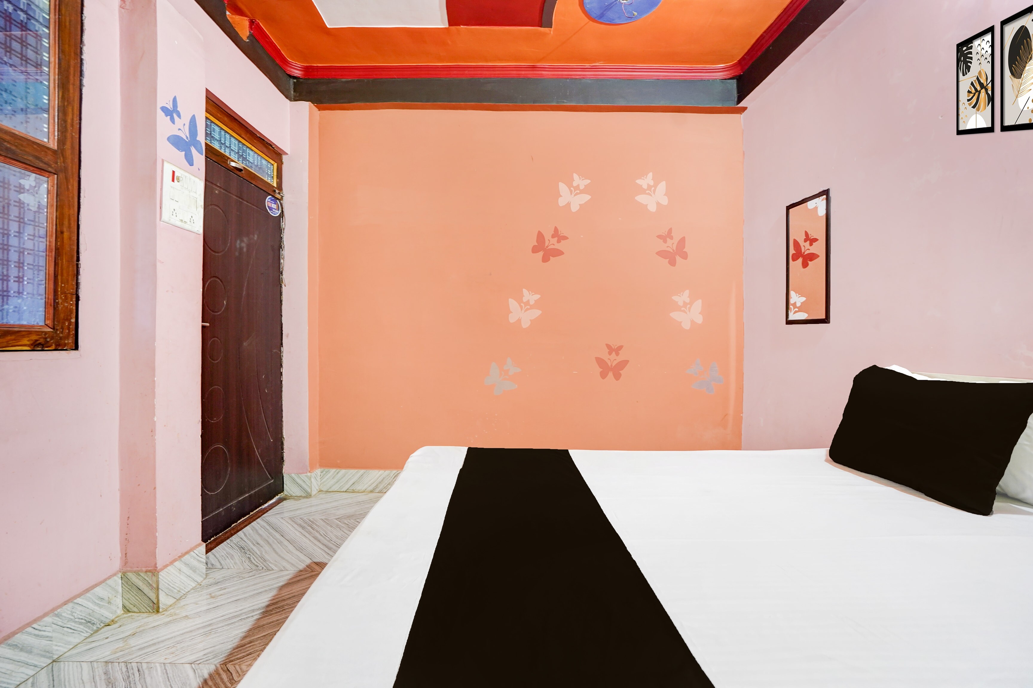 SPOT ON Pradhan Hotel - Tap to explore photos