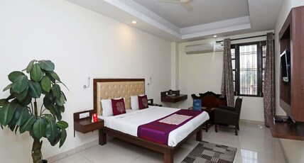 TTAMAASHA INNN Room Type - Super Deluxe Room With Ac
