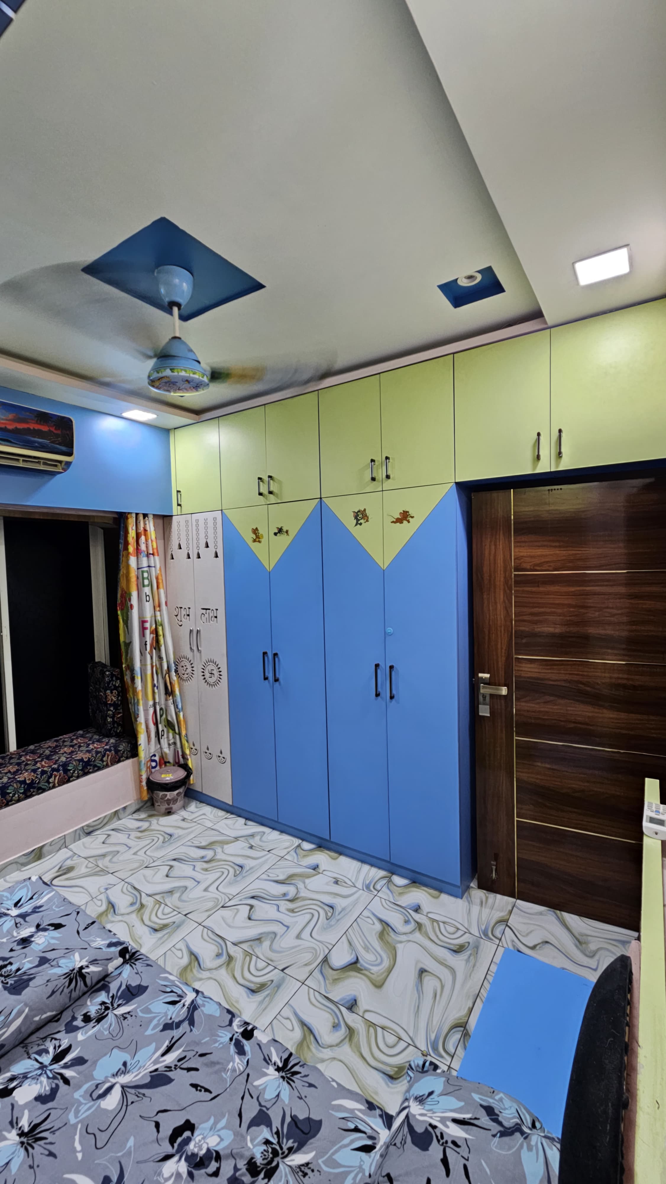 2BHK Luxury Apt Central Ahmedabad Riverfront - Tap to explore photos