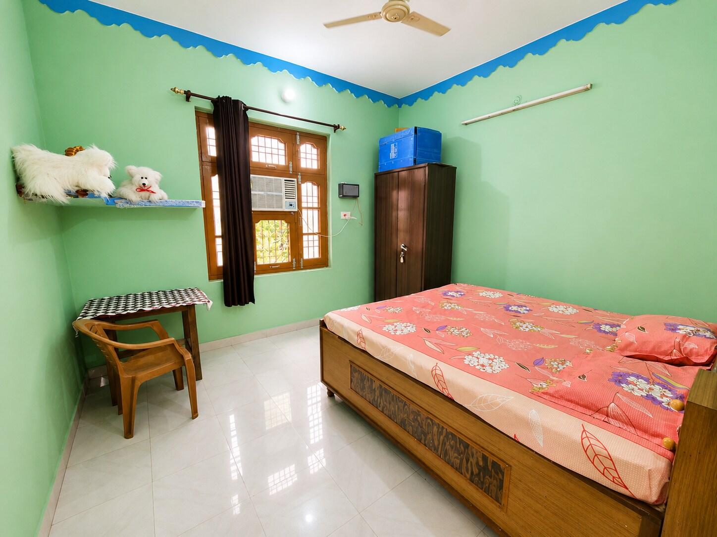 Natural Den Homestay - Tap to explore photos