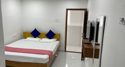 VASANTHAM RESIDENCY Room Type - Bedroom 1