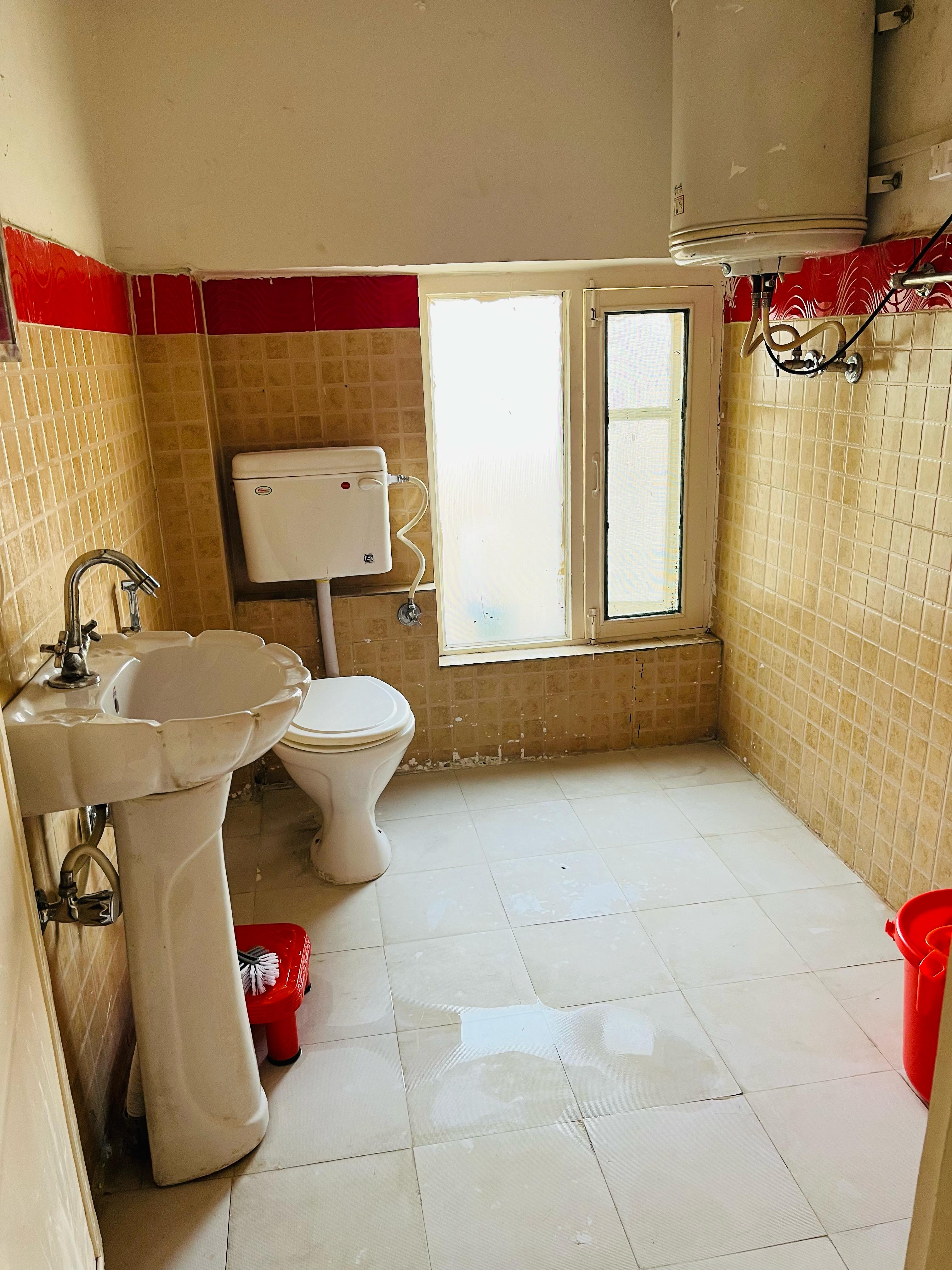 Hotel Barkat - Tap to explore photos