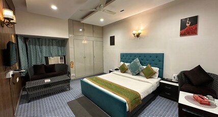 Jay Ally Boutique Hotel Room Type - Super Deluxe Room