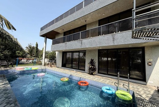 30 mins from Surat 3BHK Private Pool Villa