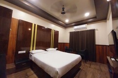 Address of Hotel Vaibhav Palace