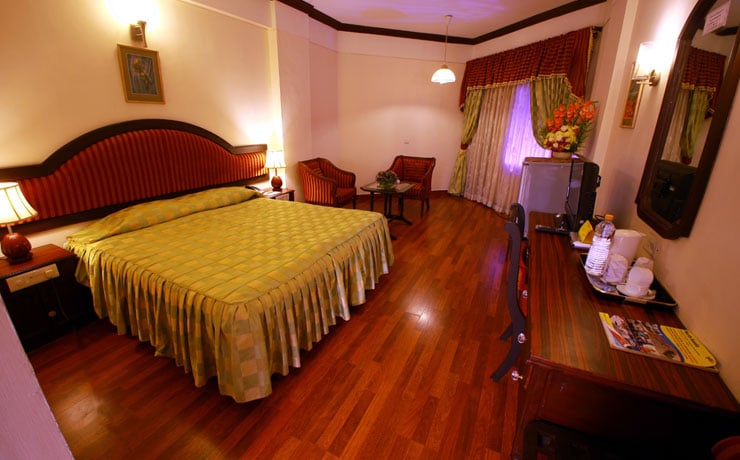 Manuelsons Malabar Palace - Tap to explore photos