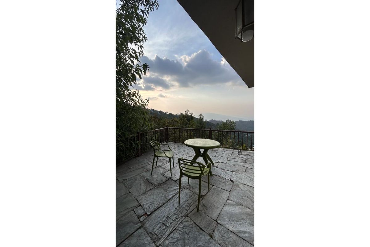 Him Monal Homestay - Tap to explore photos