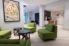 Holiday Inn Express & Suites JERSEY CITY - HOLLAND TUNNEL