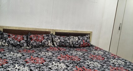 Kissan guest house Room Type - Deluxe double bed AC room 101