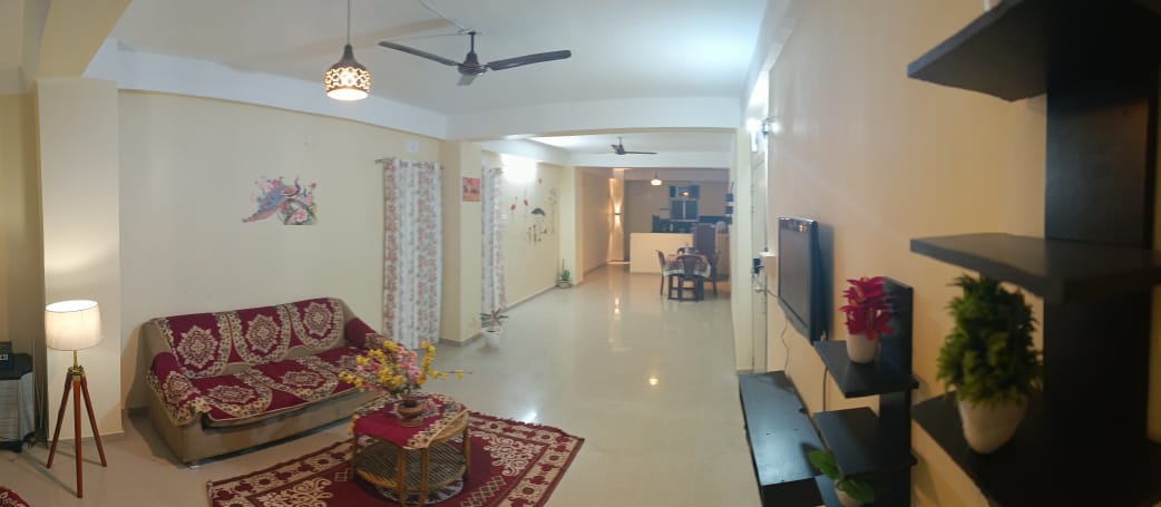 DELIGHT ROOM WITH PRIVATE BATH AND BALCONY - Tap to explore photos