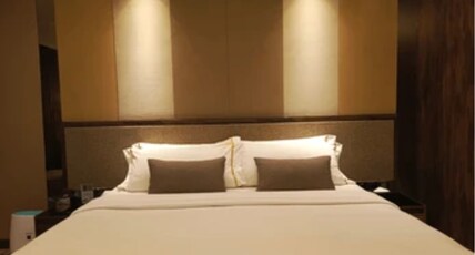 HOTEL PITAMBARA Palace (50 Meters from Datia Railway Station Main Entry) Room Type - ELEGANT COSY BUDGET ROOM WITH CONJOINT BATHROOM