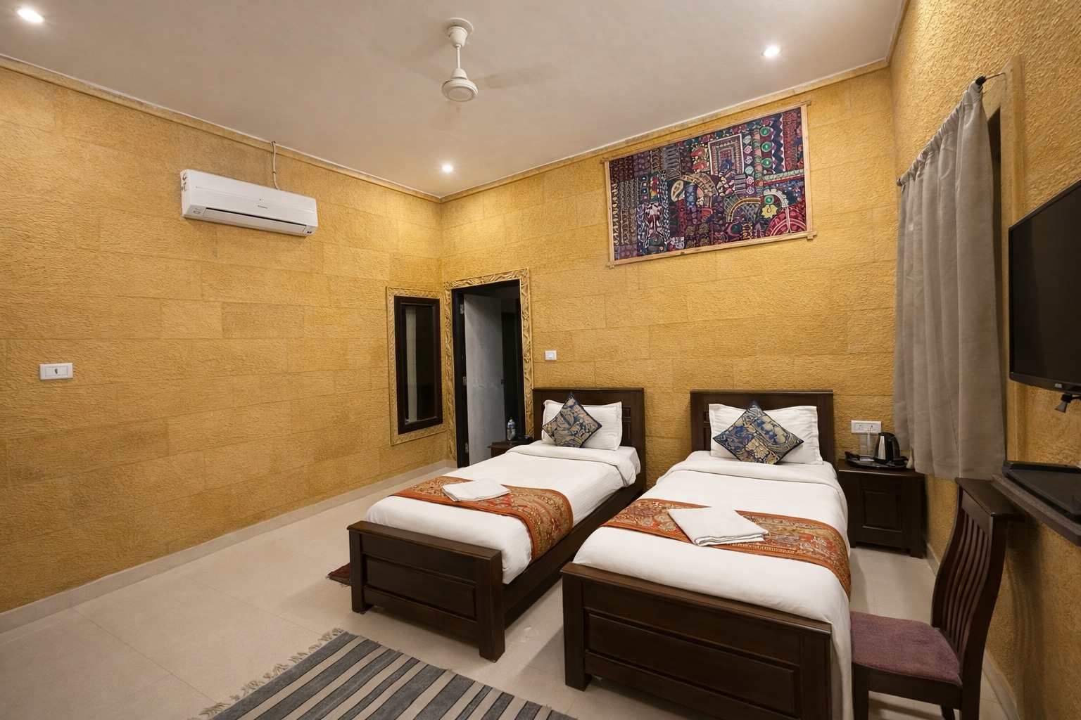 Hotel Grand Haveli - Tap to explore photos