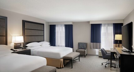 DoubleTree by Hilton Richmond Airport Room Type - 2 QUEEN HEAR ACC